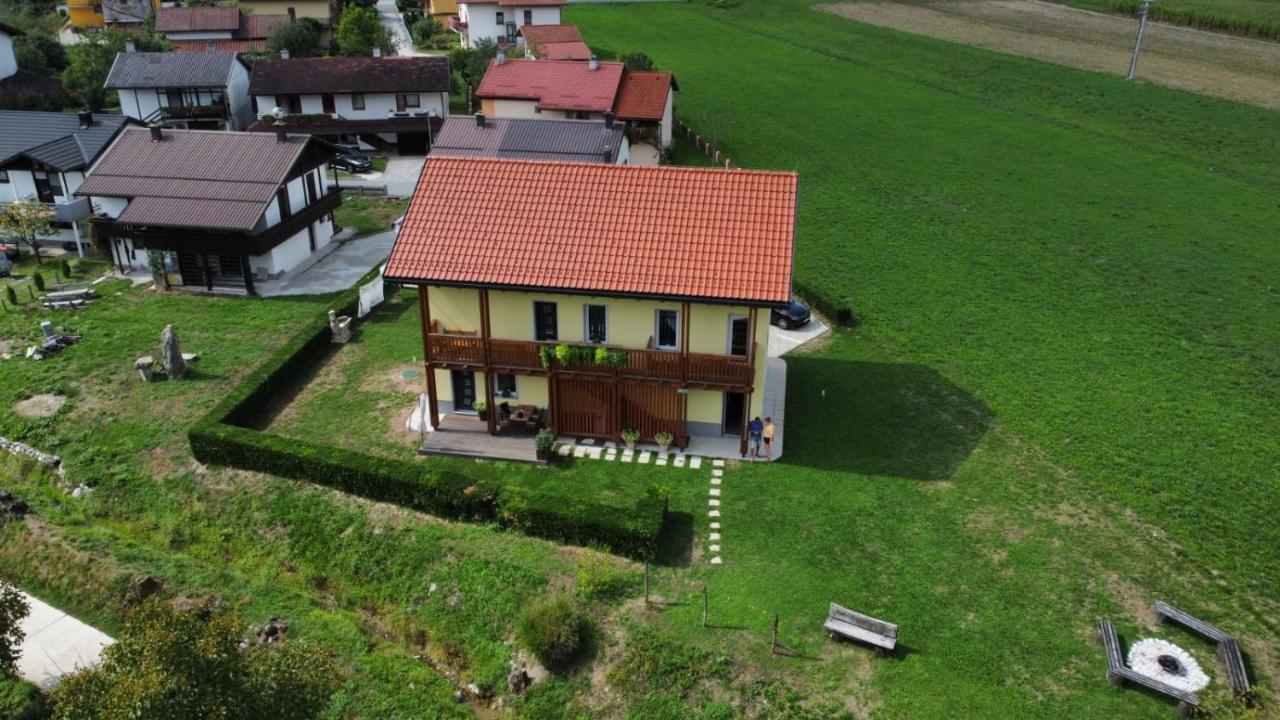 Apartamento Hisasmihelka Kobarid Exterior foto