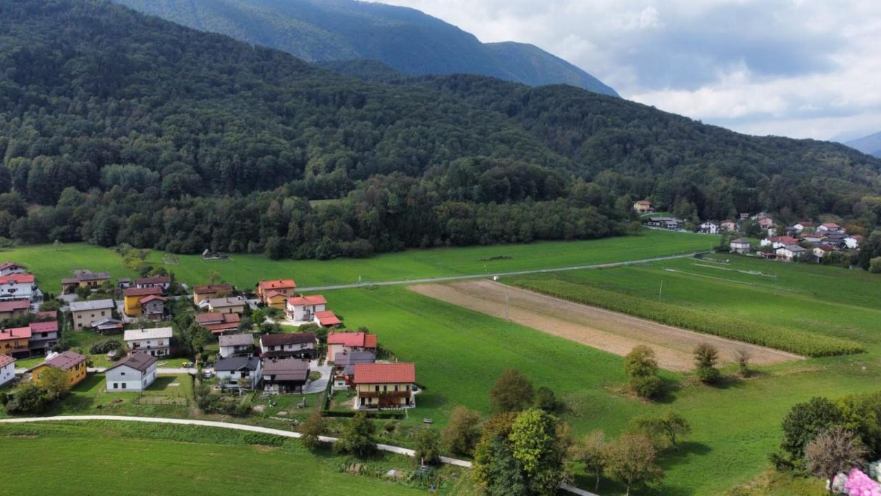 Apartamento Hisasmihelka Kobarid Exterior foto
